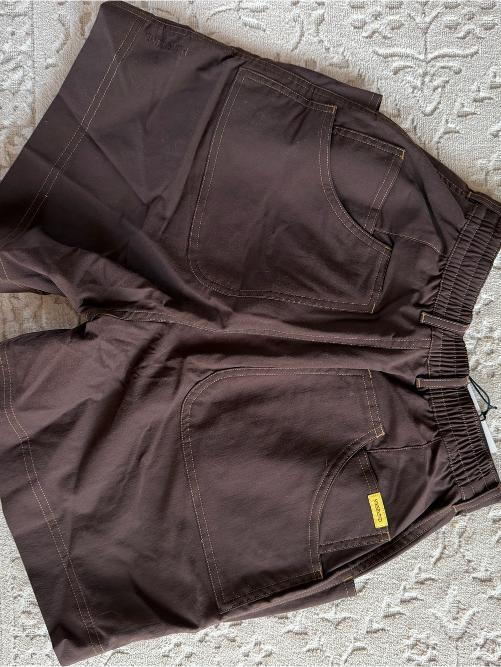 Hikerkind 8 Pocket Shorts in Garnet NWT - Picture 6 of 7
